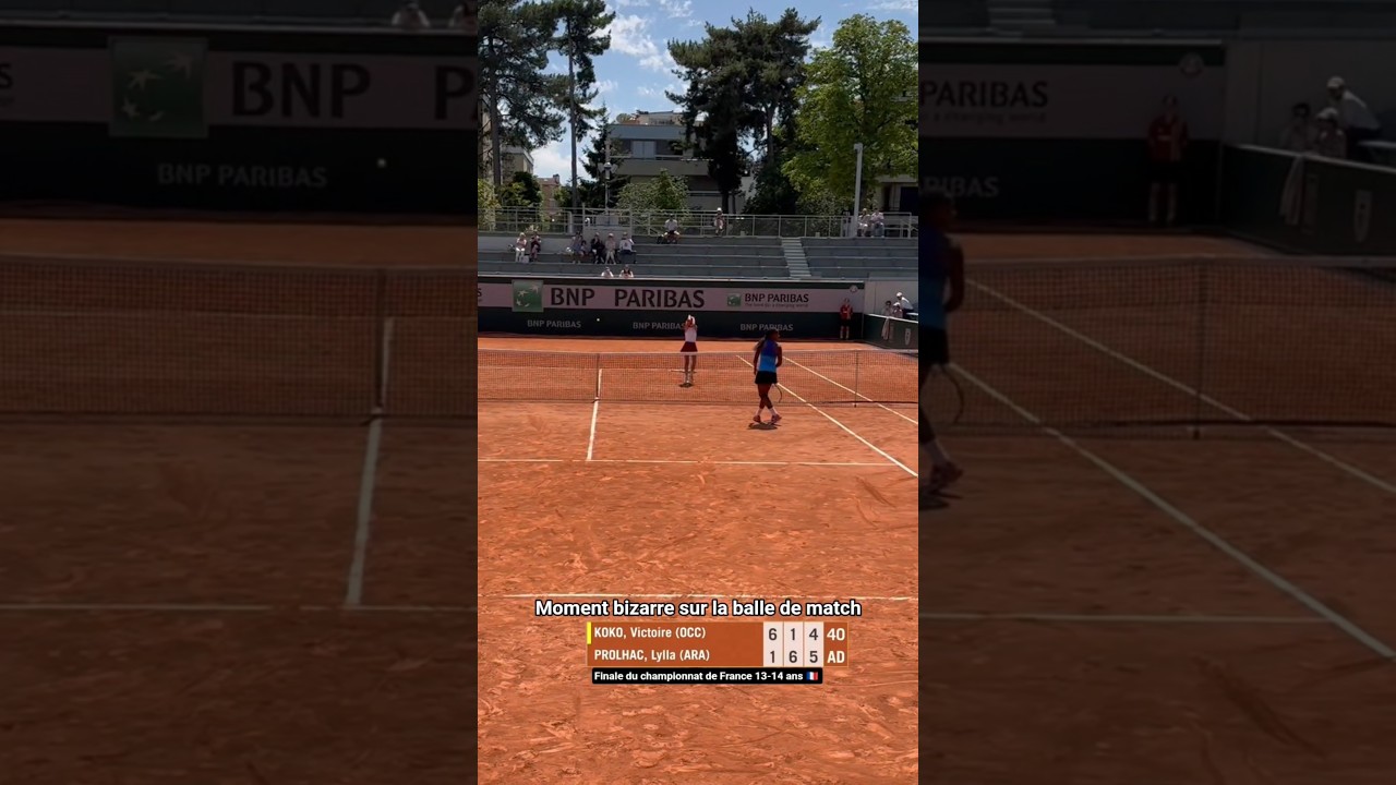 When you think you've won, but you haven't. Weird moment on match point (Finale France 13-14 ans)