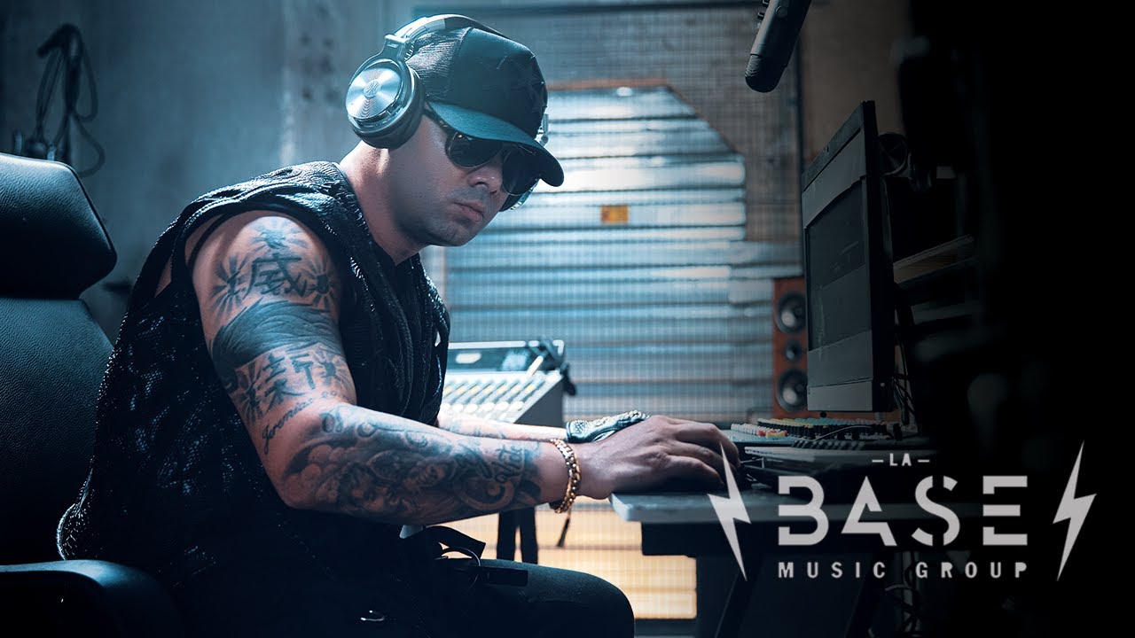 Wisin, Piso 21 - Beber (Lyric Video)