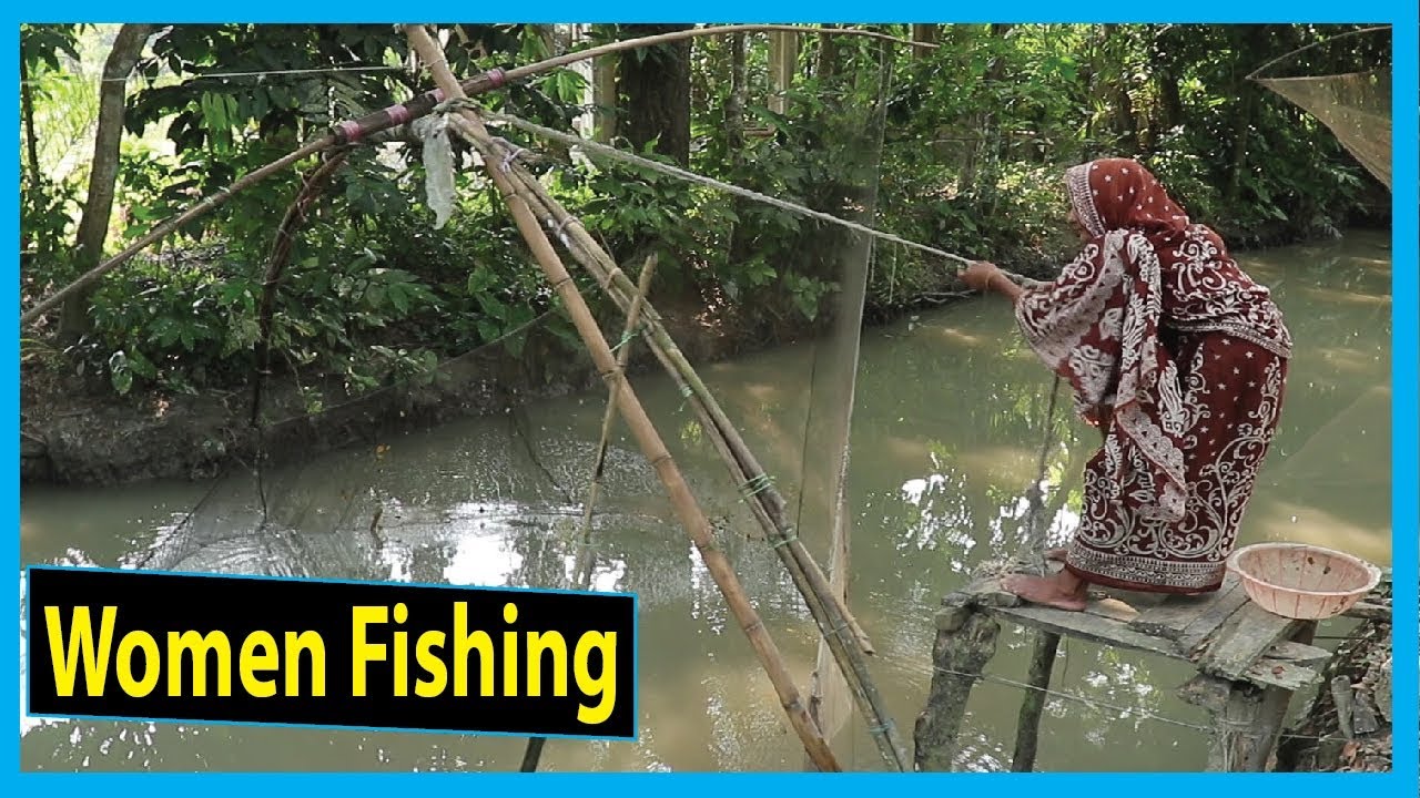 Women Fishing for Bangladeshi Fish | Fish Corn