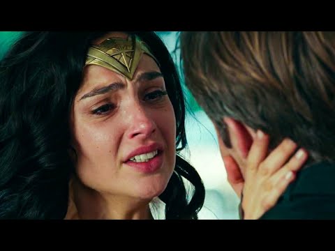 Wonder Woman 1984 - Diana and Steve kiss scene