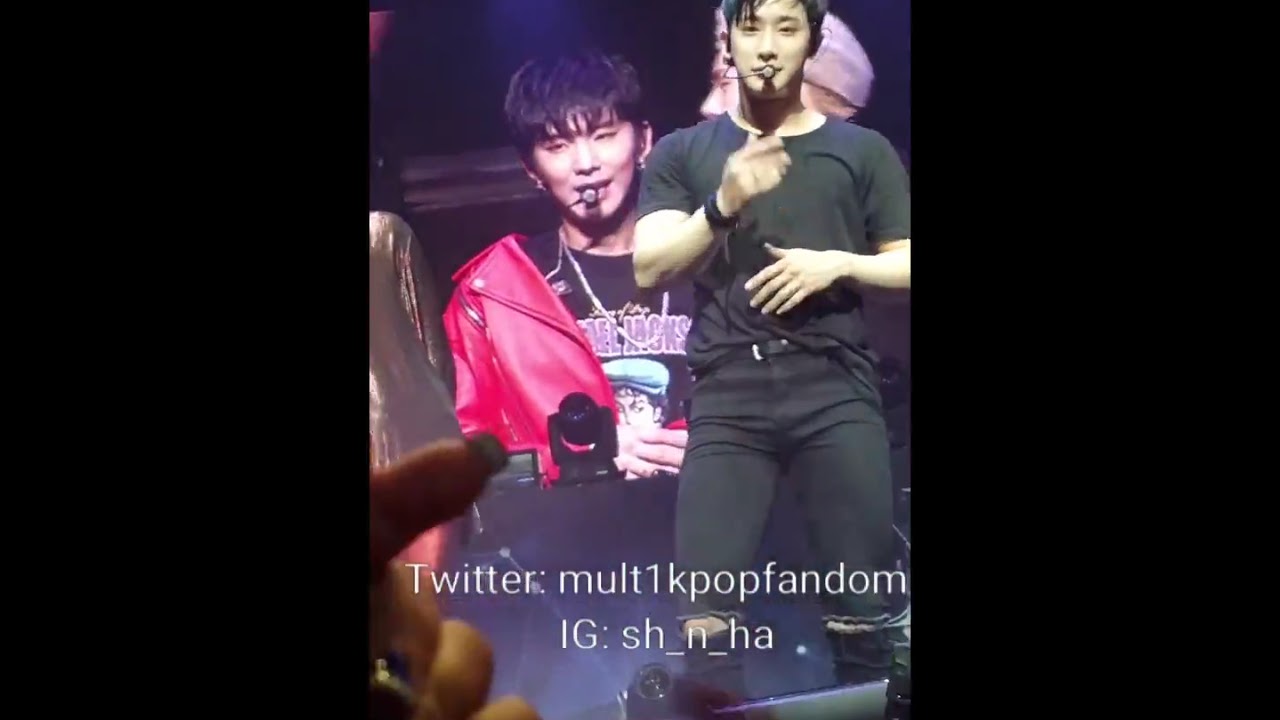 Wonho noticed me and gave me a heart back