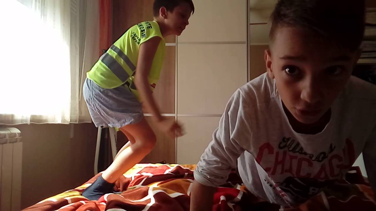 WWE ON THE BED: CM Styles VS The Baby Boy