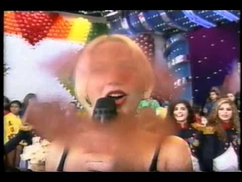 xuxa kiss camera.mpg