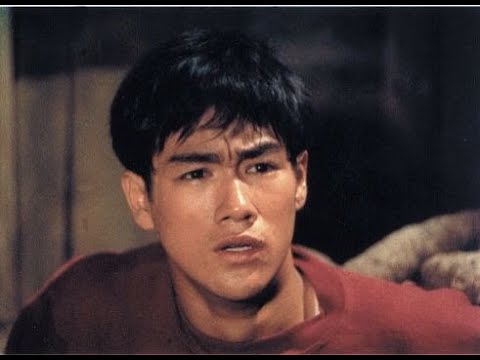 y2mate com   B R U C E  L E E  The Orphan 1960  Tribute  480p 2