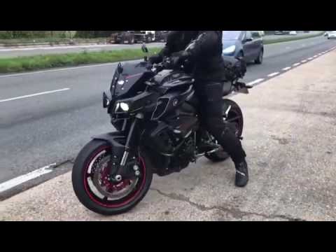 Yamaha MT-10 (FZ-10) Austin Racing GP1R Pulling Away