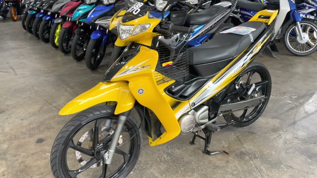 Yamaha Y125ZR (2017) - Black & Yellow (Walkaround)