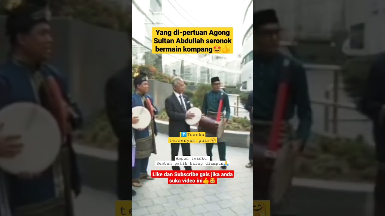 Yang Di-Pertuan Agong Sultan Abdullah rupanya pandai bermain kompang #shorts #viralmalaysia #agong