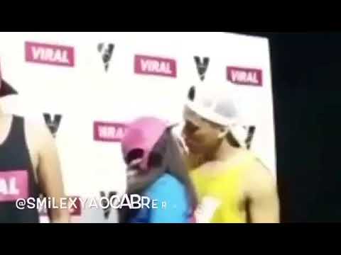 YAO CABRERA SE BESA CON UNA FAN EN EL MEET AND GREAT