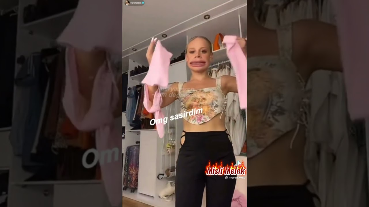 Yaren Alaca - Canlı Yayında Üstünü Değiştirirse Ne Olur?😂 | @YarenAlaca