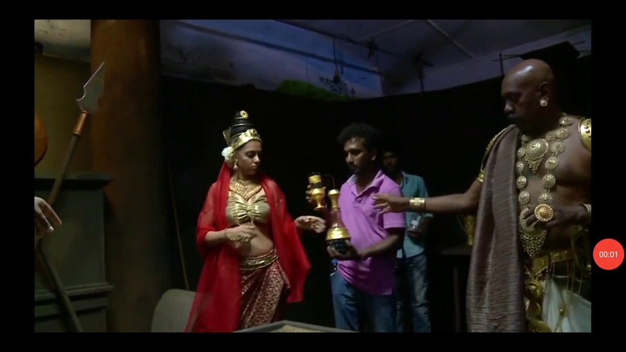 Yashoda Wimaladarma navel