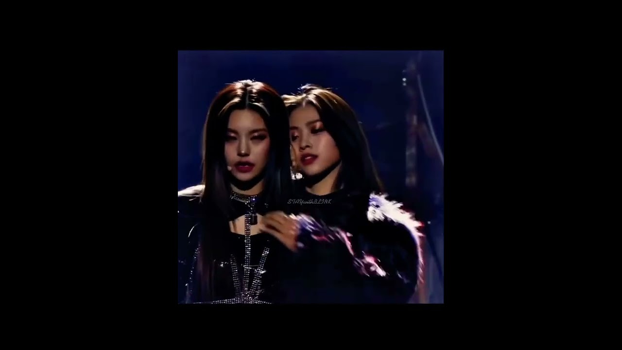 YEJI & RYUJIN FANCAM “ korur annemin duası beni “ — STAYwithBLINK #fyp  #kpop #itzy #yeji #ryujin