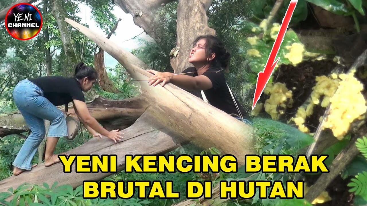 YENI KENCING BERAK BRUTAL DI HUTAN DISAAT PERJALANAN