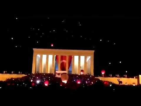 Yiğidim Aslanım & Anıtkabir Zülfü Livaneli
