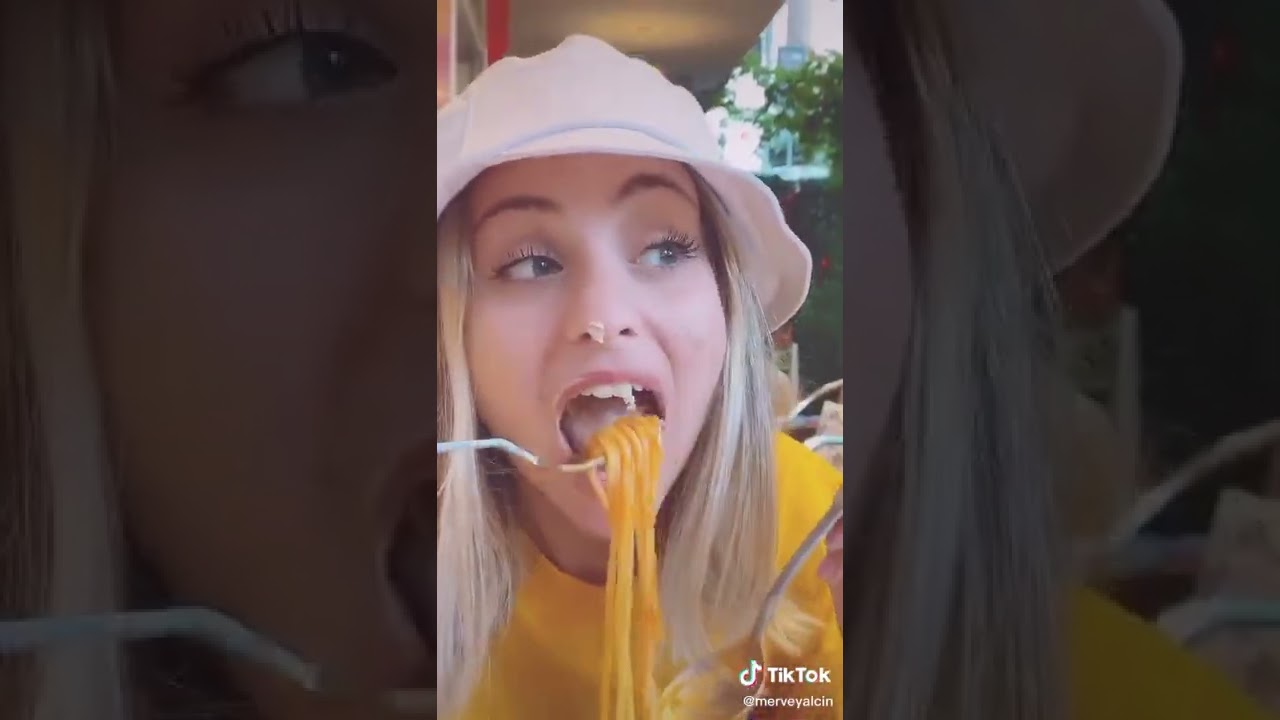 Yiyiyor içiyor sıra hesabı ödemeye gelince kaçıyor🍔