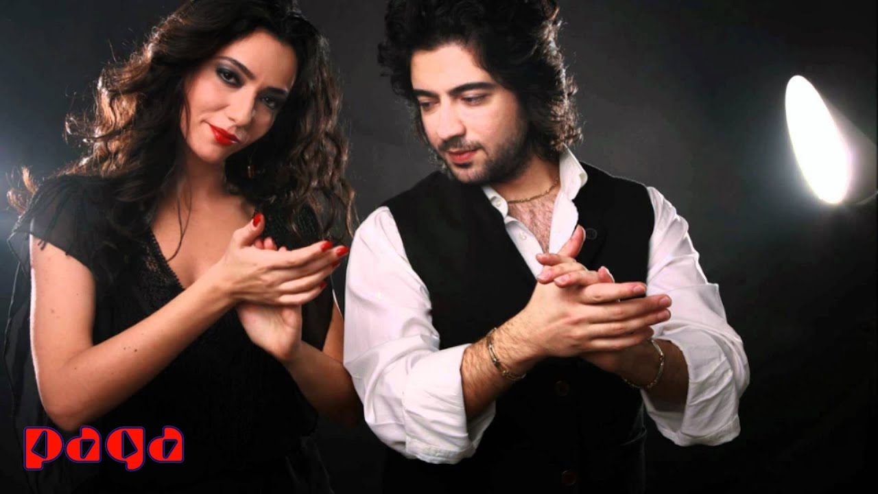 Öykü Gürman & Berk Gürman - Evlerinin Önü Boyalı Direk (Official Video)