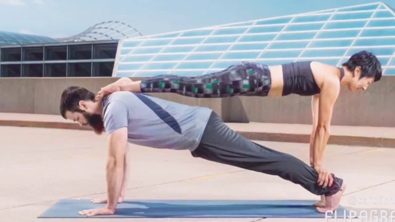 YOGA CHALLENGE! w/ Nia (Bestie)
