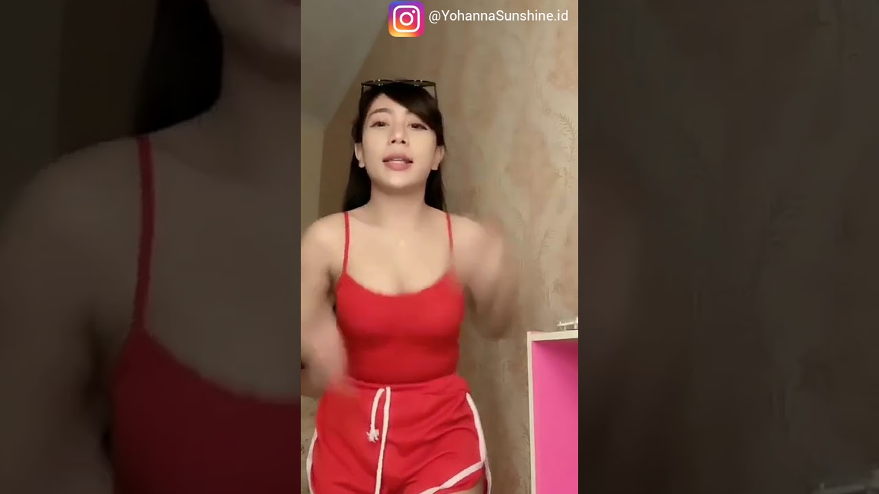 Yohanna SunShine inRed sexy hot vibes