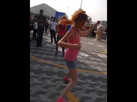 YOK BÖYLE BİŞEY Kızlar FeNaaa Patlıyor :D xD