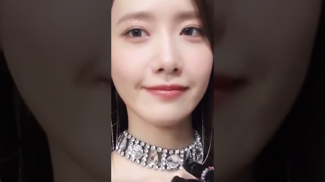 YOONA BODY GOAL AND SEXY