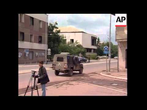 YUGOSLAVIA: KOSOVO: PRISTINA: CIVILIANS IN SHOOTOUT -  UPDATE