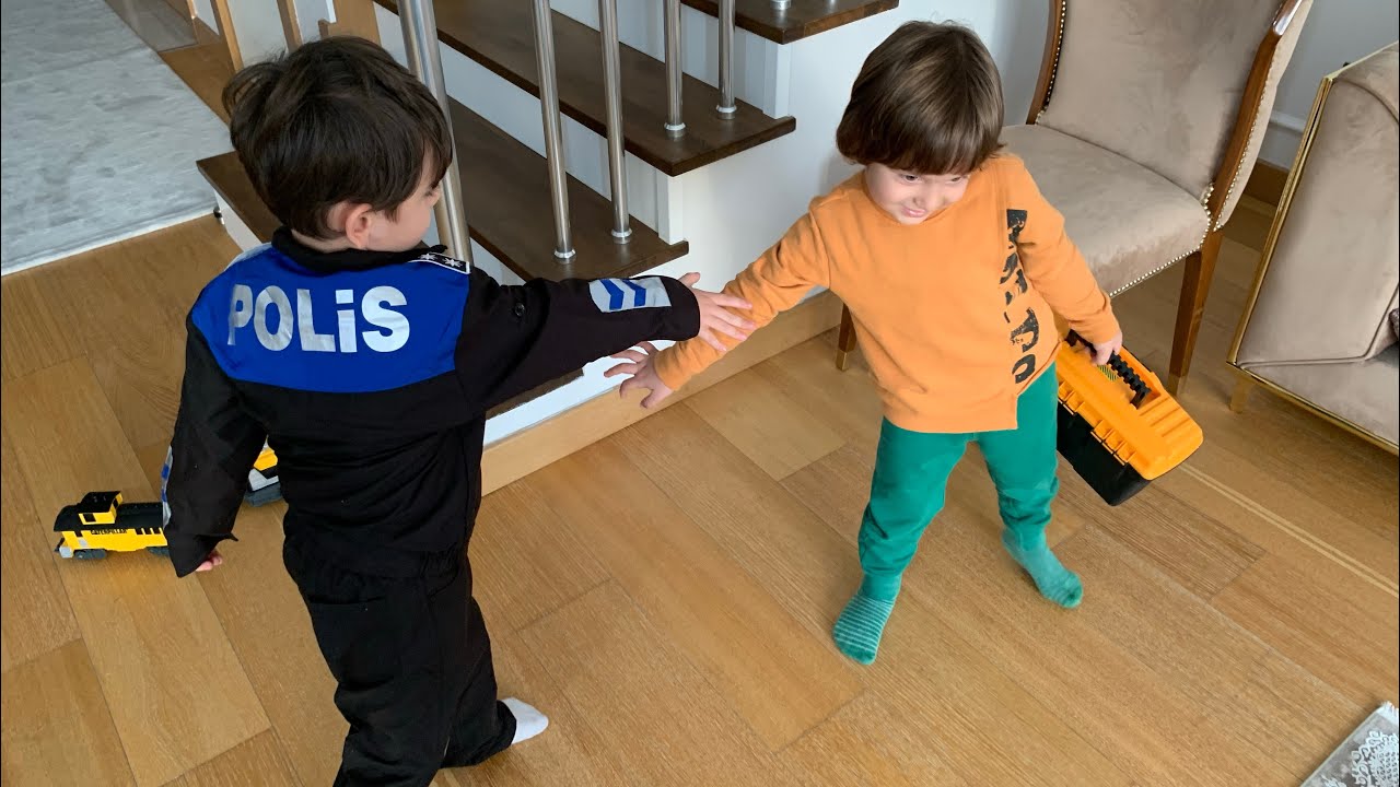 Yusuf polis oldu arabalarını saklayan Fatih Selim’i yakalayıp şakacıktan hapse attı😂🚔👮‍♂️