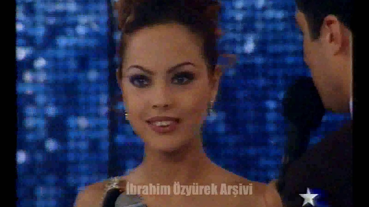 Özcan Deniz'den, Ebru Gündeş'e: 