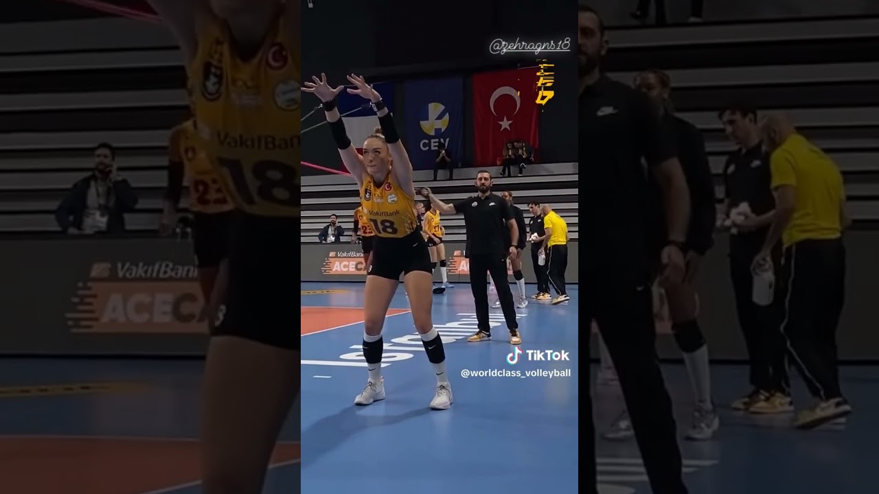 Zehra Güneş maçtan önce ısınma hareketleri #voleybol