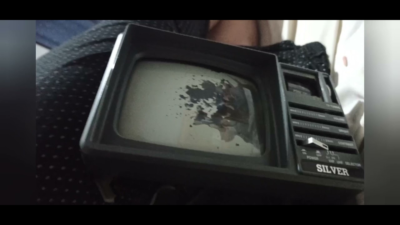 zenia's thighs destroye a mini tv strong legs headscissor