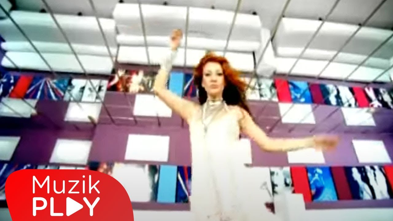 Zeynep Önkaya - Yutamazsın (Official Video)