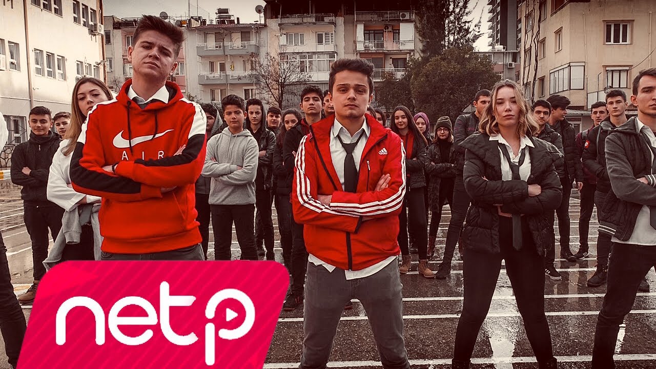Özkan & Oğuz - Elbet Bir Gün (Öğrenci Parodi)
