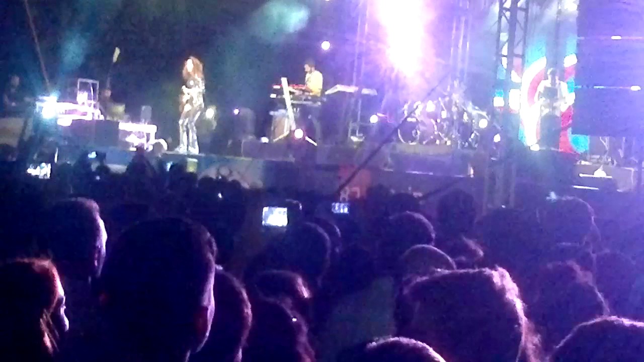 İzmir - Fuar - Atiye Konseri 2013 (video 1)