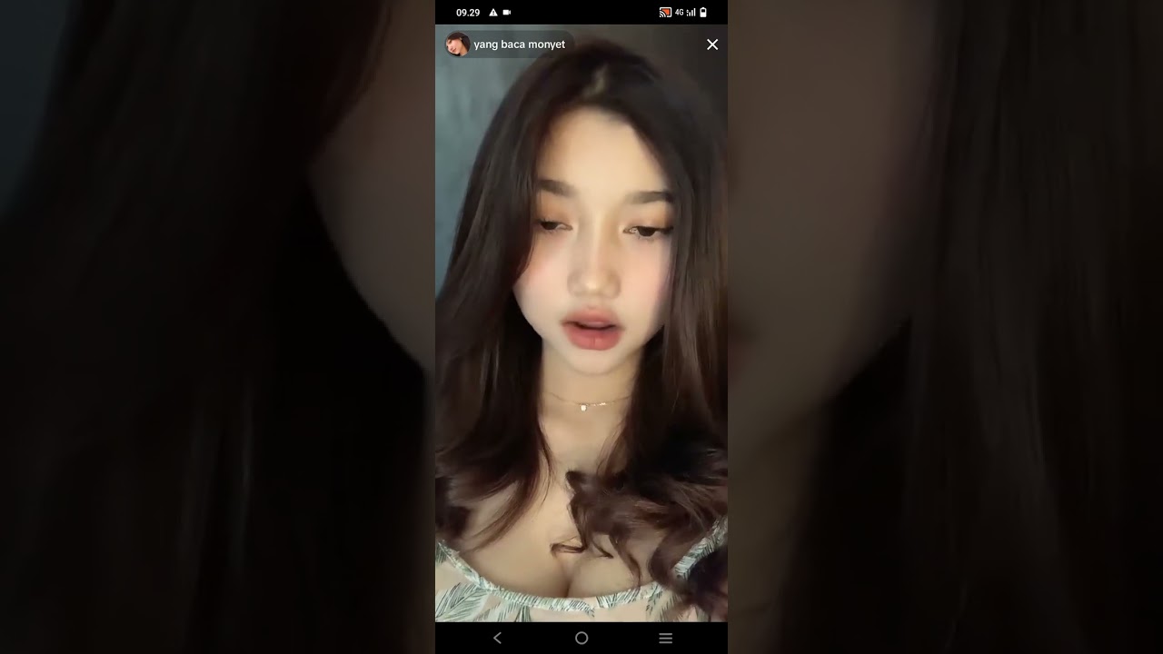zqya live pamer belahan