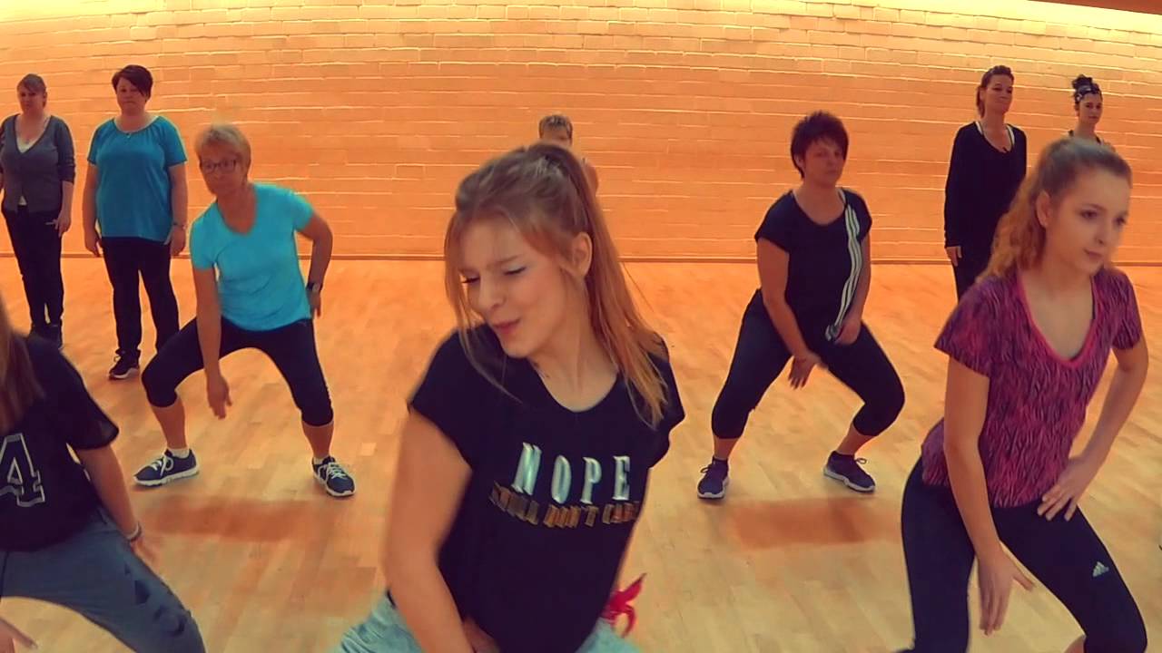 Zumba® Fitness Dance Choreography I POLICEMAN I Eva Simons feat. Konshens I *ZIN Svenja*