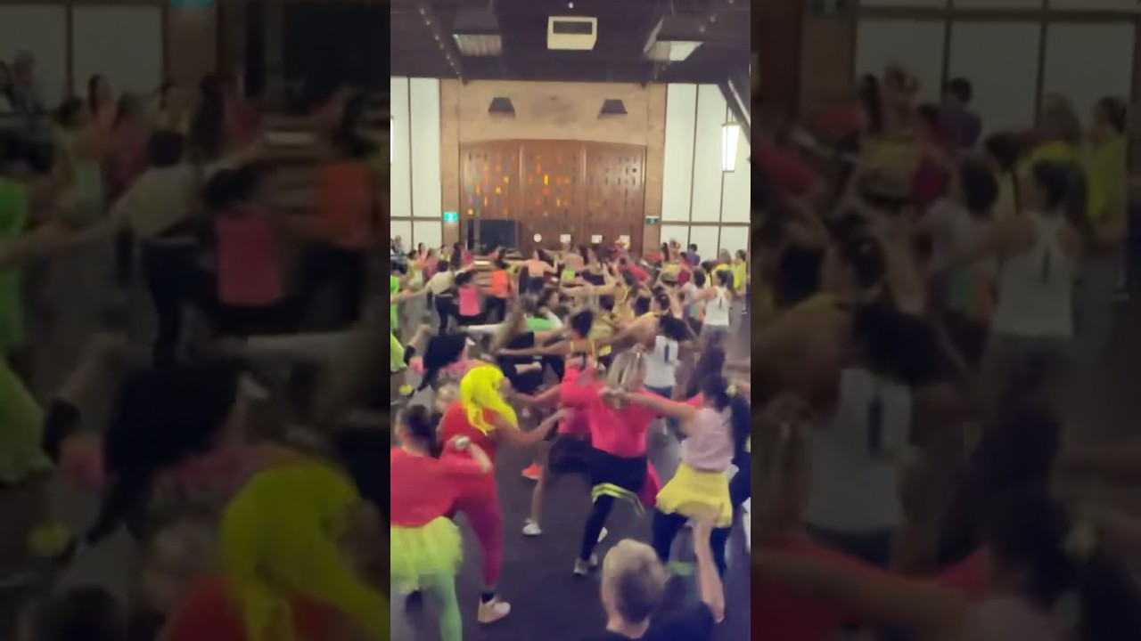 #zumbaclass #ensaiodasmaravilhas #zumba #brazilianfunk #pedrosampaio #zumbaaustralia #sydney